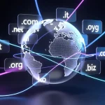 Una illustrazione moderna del globo collegato a nomi dominio per il web