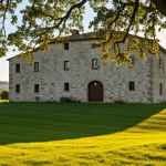 Agriturismo nel verde della campagna Toscana