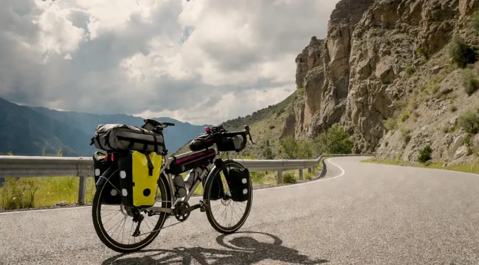 Bici da cicloturismo per viaggi in bicicletta
